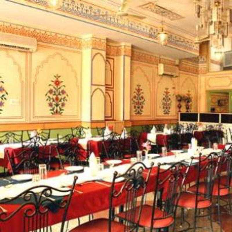 Готель Jaipur Darbar Екстер'єр фото